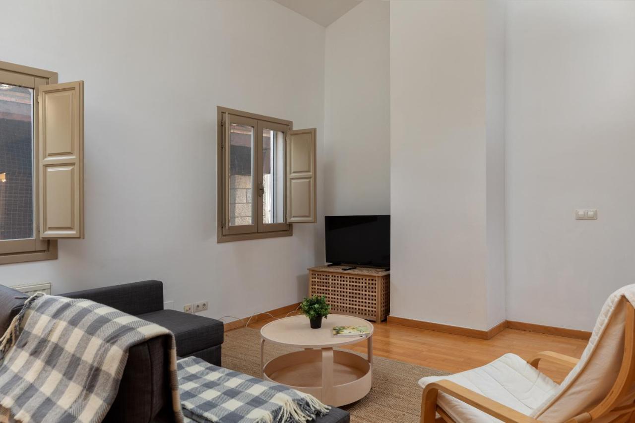 Flateli Cort Reial 7 Apartment ชีโรนา ภายนอก รูปภาพ